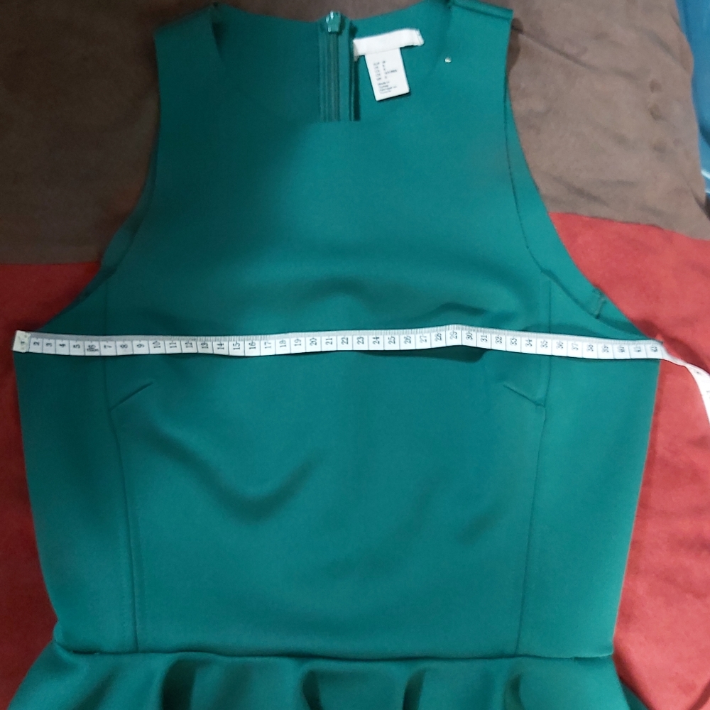 H&M Emerald Green Fancy Sleeveless Polyester Top - Picture 7 of 10